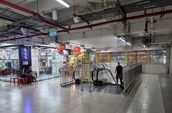 Boon Lay Shopping Centre (D22), Retail #551243311